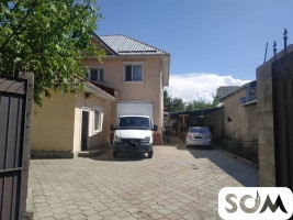 Продаю дом, 6 комнат, по ул. Айни, 130 000 $, б/п