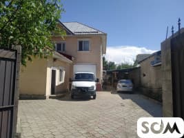 Продаю дом, 6 комнат, по ул. Айни, 130 000 $, б/п